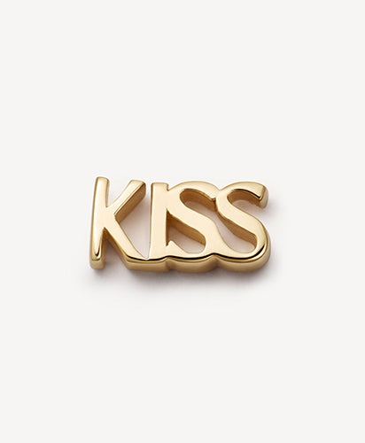 Kiss word script charm in yellow gold